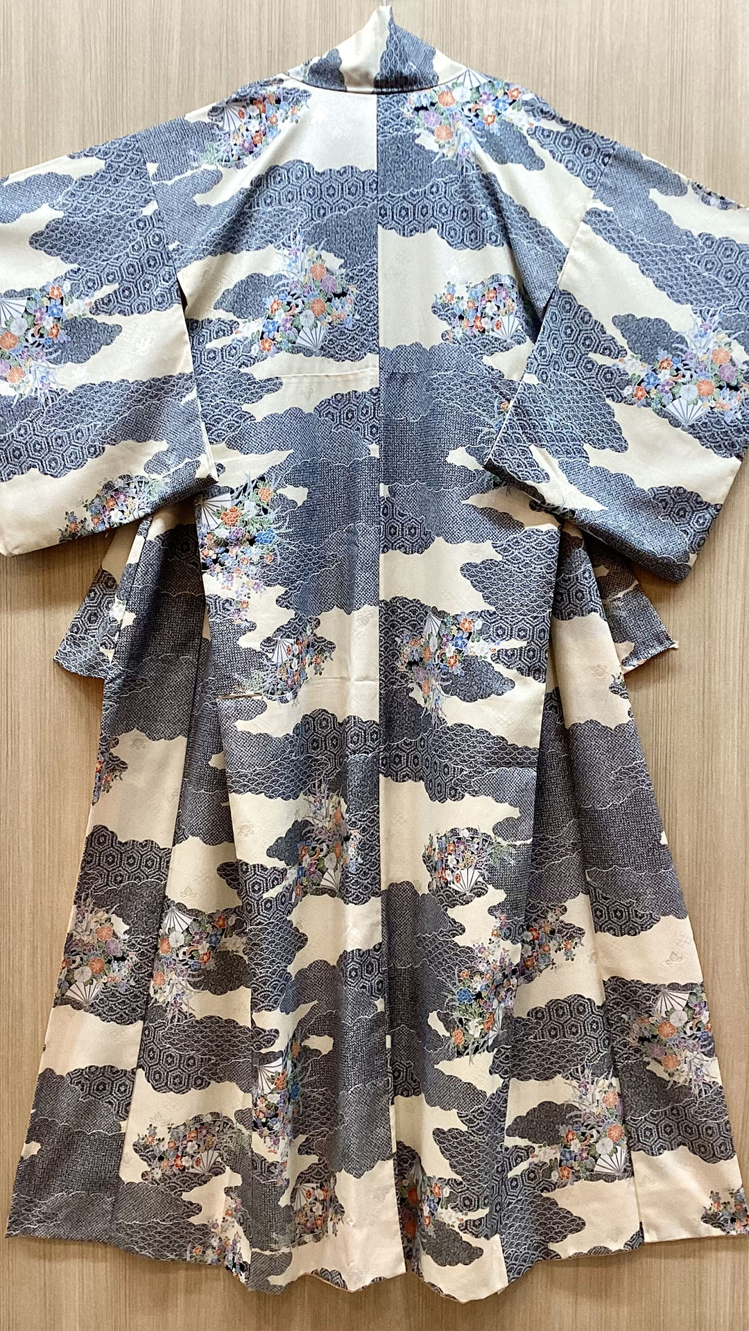 Modern Kimono 087