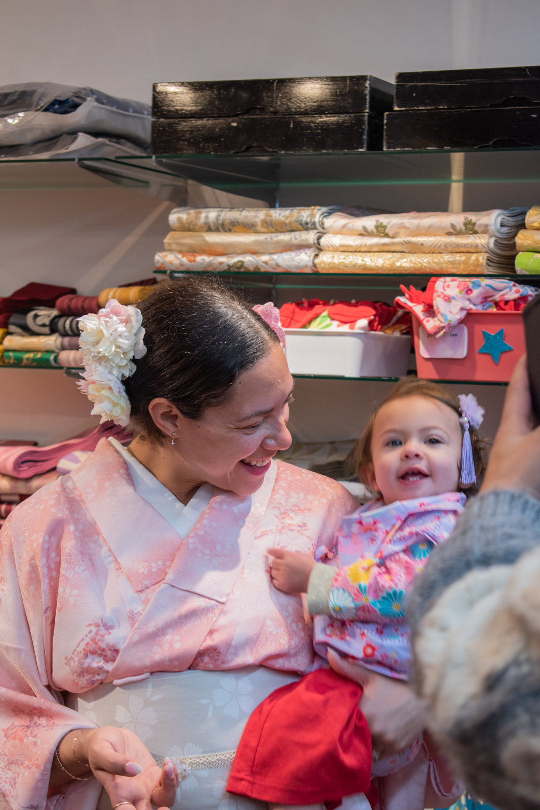 Family Kimono Rental Near Shijo Station: Kids Welcome