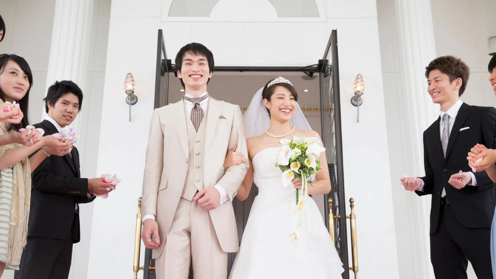 Kimono Rental Near Shijo Station for Wedding Guests