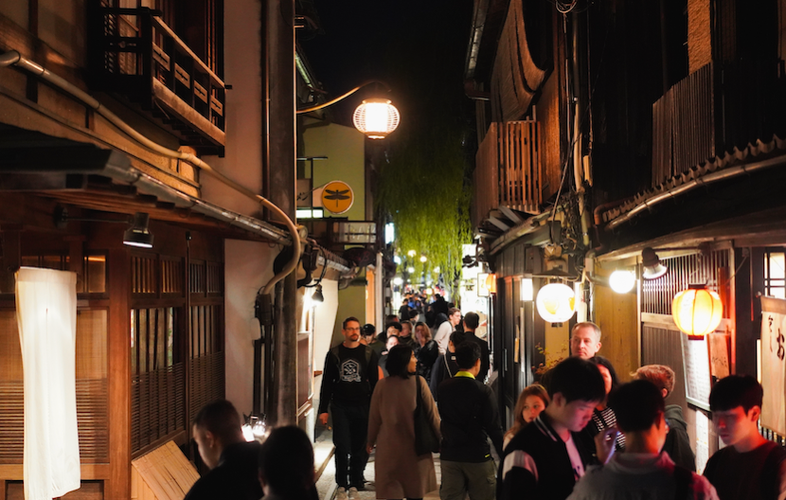 Night food in pontocho